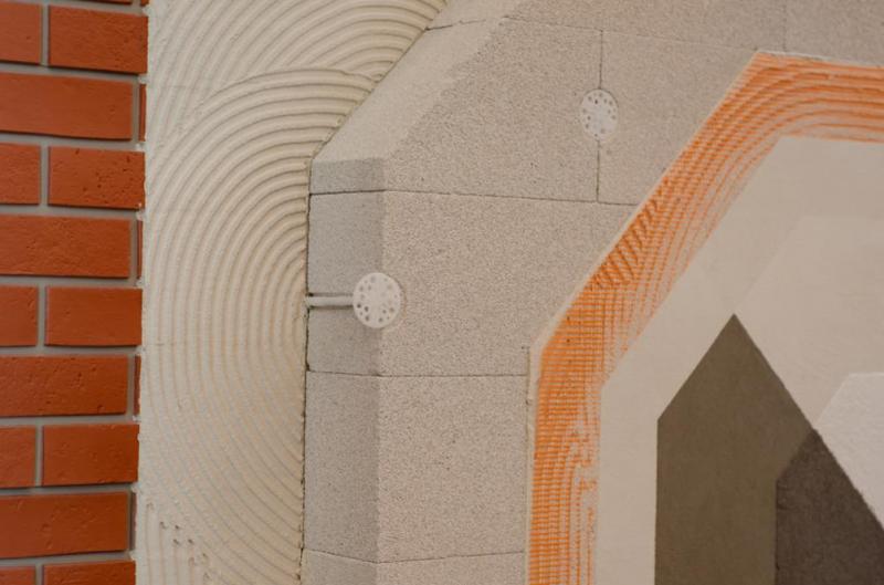 Peinture de fa&ccedil;ade &agrave; Argi&eacute;sans, les &eacute;tapes essentielles